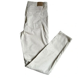 NWOT American Eagle Hi-Rise Jegging- Size 8 Regular